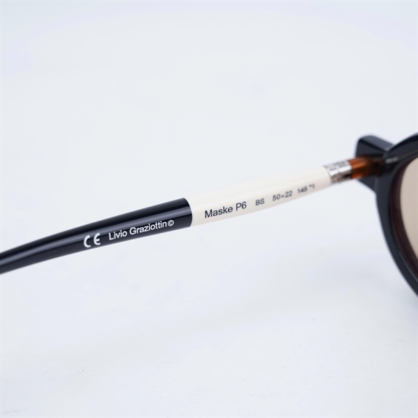 Kính Kuboraum đen MaskeP6 BS (50-22-145) KG+