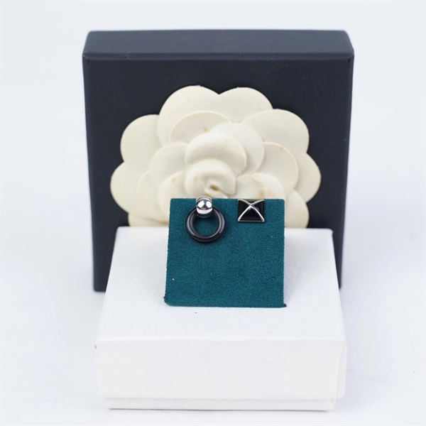 Bông tai Hermes OX đen KG+