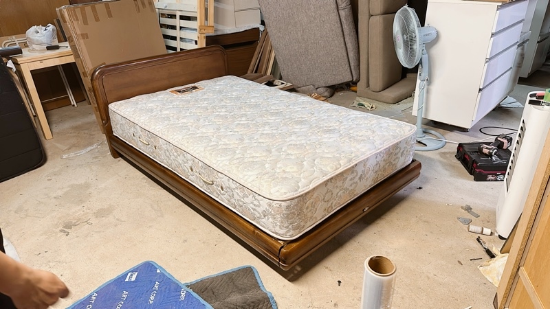 Giường đôi m2 nâu simons