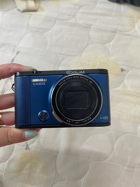 Casio exilim zr1600