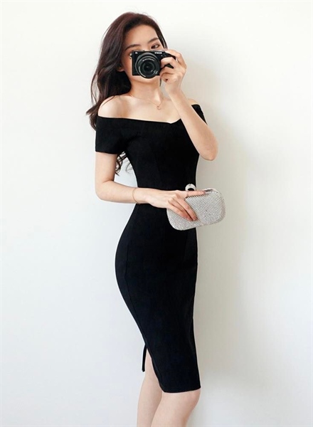 ĐẦM THUN BẸT VAI CỔ TIM