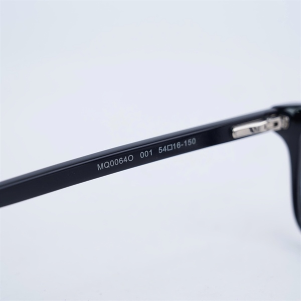 Kính MCQ đen MQ0064O 001 (54-16-150) KG+