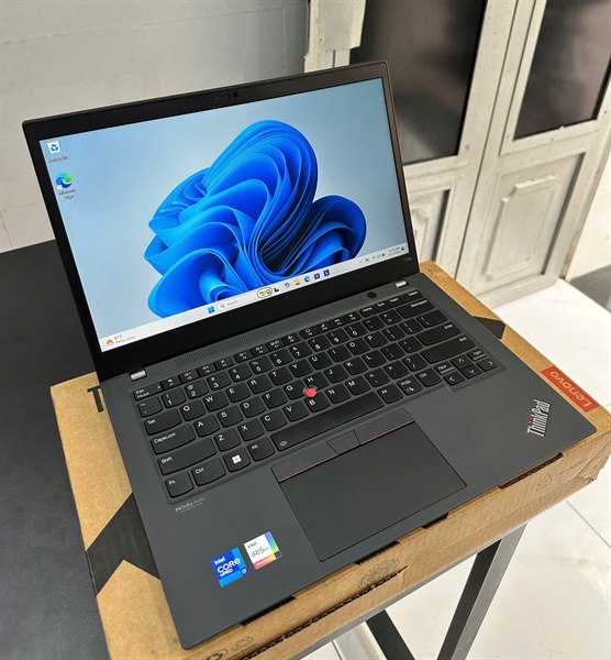 ThinkPad T14s Gen 2 i7-1185G7/16Gb Ram/512Gb Nvme/14” FullHD