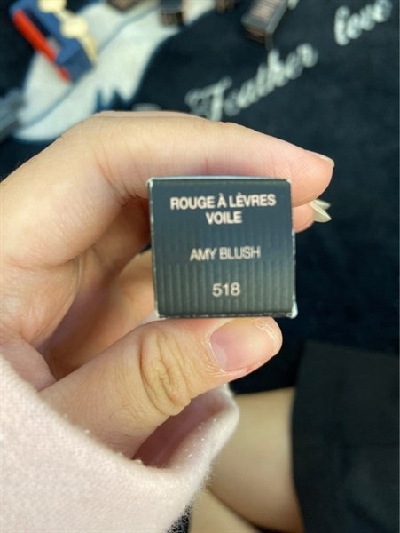 Son Gucci 518 - Vỏ hoa