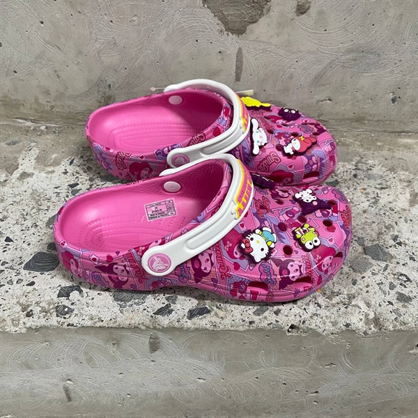 CHK - Dép Crocs Hello Kitty & Friends Classic Clog