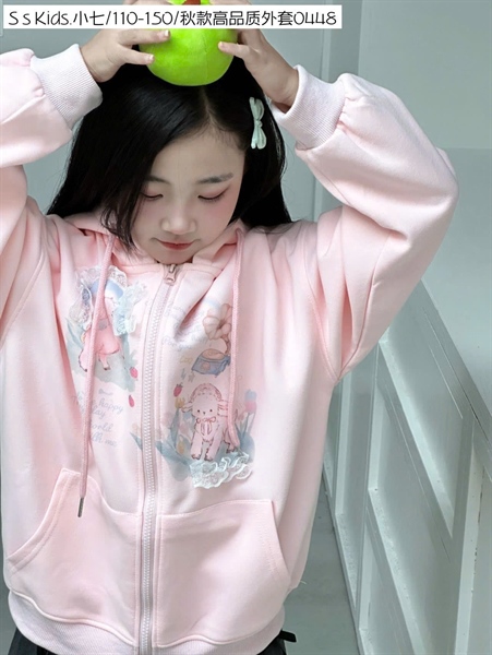 33074- Áo Khoác Hồng có Mũ Cừu Đính Ren