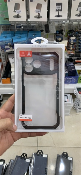 Ốp iPHONE 17 Pro 6.3 XUNDD