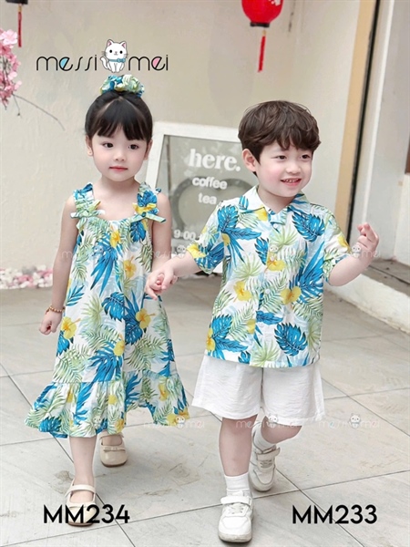 Váy đi biển lá xanh
