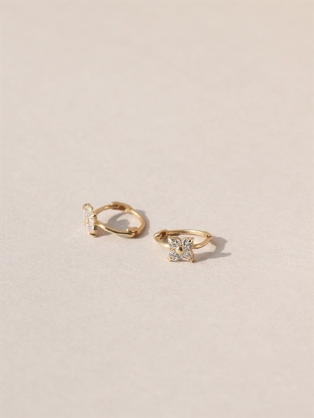 14K Petite Flower mini huggie