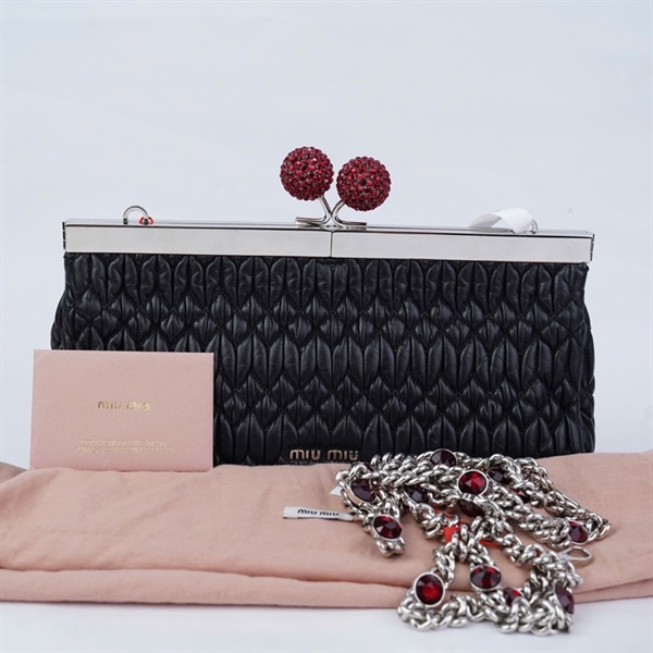 Túi Miu Miu Clutch đen sz28 (A-T) KG+