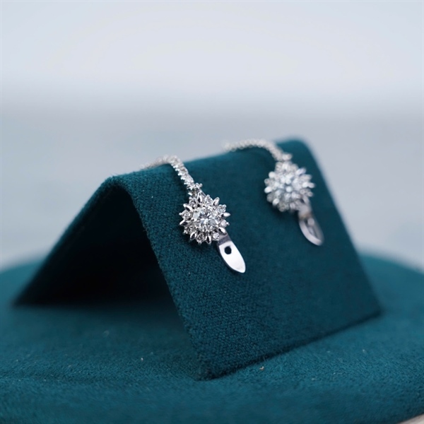 Bông tai Princess kim cương sz3.74-3.70x2.33 KG+