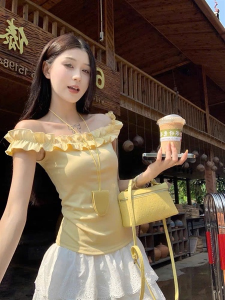 [AH] Áo thun trễ vai viền bèo