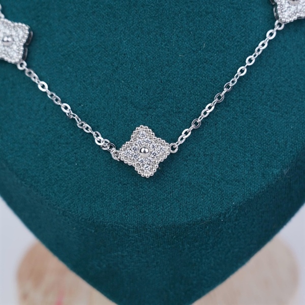 Dây chuyền hoa bạc KG+