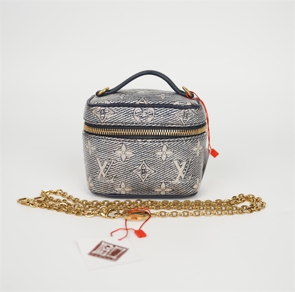 Túi LV Vanity xanh hoa trắng kèm gương sz11 KG+