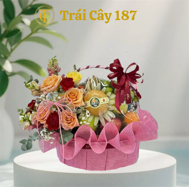 Giỏ Trái Cây Nhập Khẩu Mix Hoa Hồng Cam, Hoa Cẩm Chướng