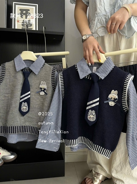 33198-Set váy 3CT len SN + cà vạt Labubu