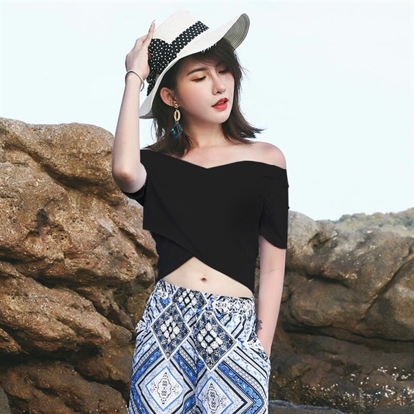 ÁO THUN CROPTOP CHÉO NGỰC