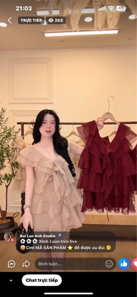 Váy voan cổ V tầng ngắn 1009