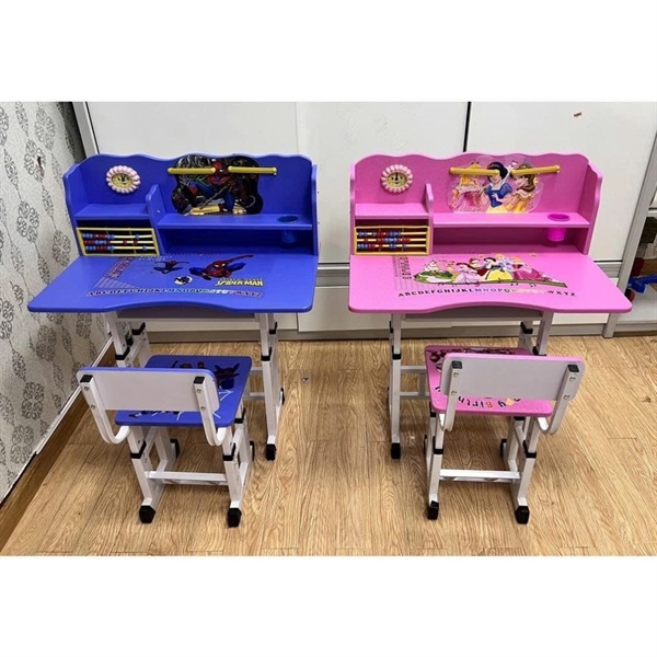 Bàn học gỗ hồng xanh