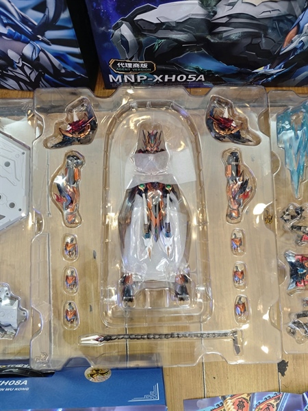 Mua bán (2ND) MECHA METAL MNQ-XH08A WUKONG