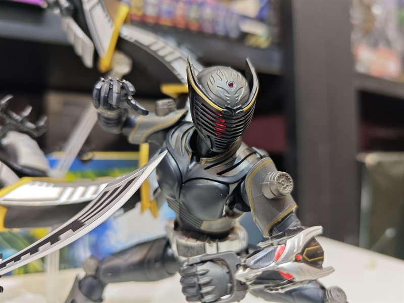 Mua bán (CÓ TÌNH TRẠNG)FIGURE RISE STANDARD KAMEN RIDER RYUGA
