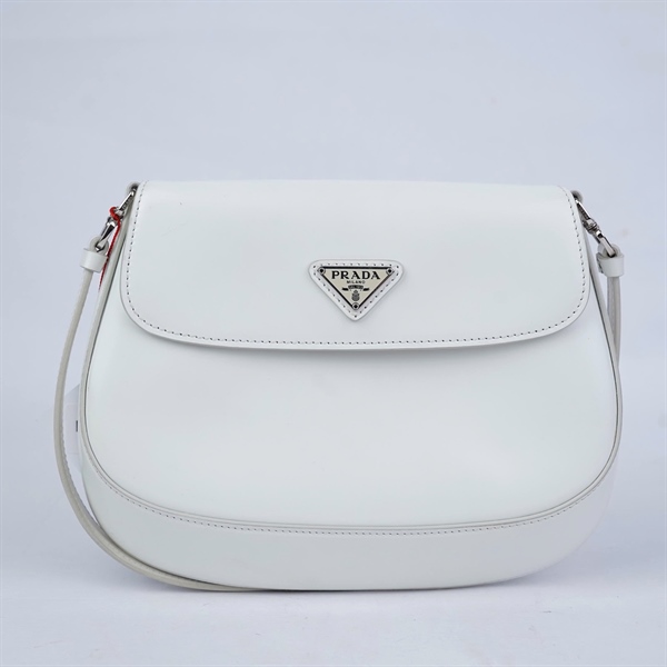 Túi Prada kẹp nách trắng sz21-18 (TT) KG+