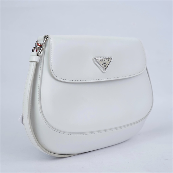 Túi Prada kẹp nách trắng sz21-18 (TT) KG+