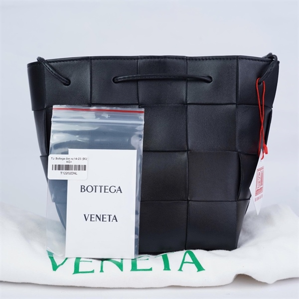 Túi Bottega đen sz14-23 (BQ) KG+