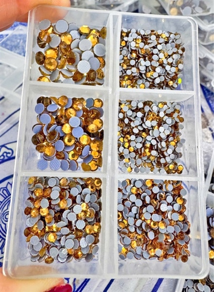 ĐÁ KHAY YHB (6 Ô)