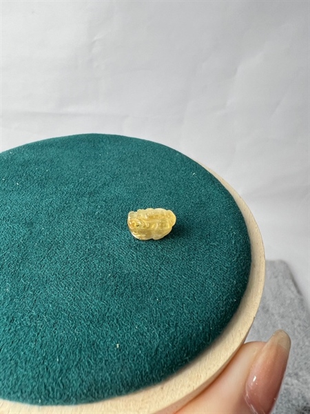 Cụ Tỳ Hưu thạch anh tóc vàng mini +