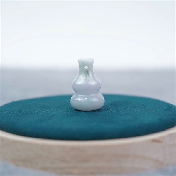 Hồ lô trắng phớt lục KG+