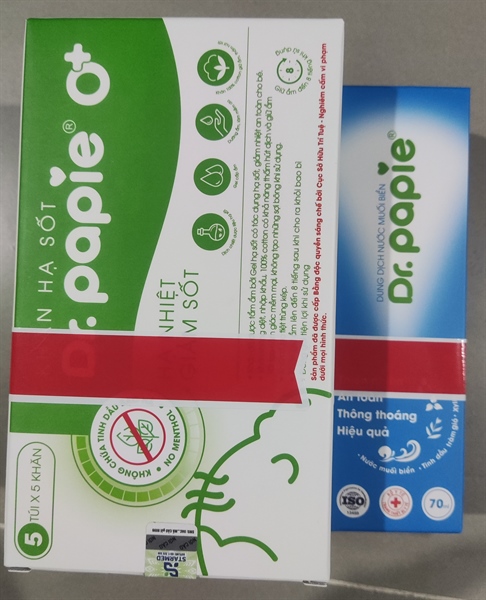 Khăn hạ sốt Dr Papie 0+ (Hộp 5 túi x 5 khăn) Tặng DD xịt muối biển Dr Papie