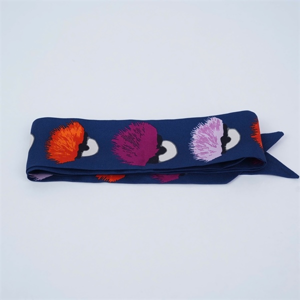 Khăn Fendi xanh đậm in hình mắt 5x116cm KG+