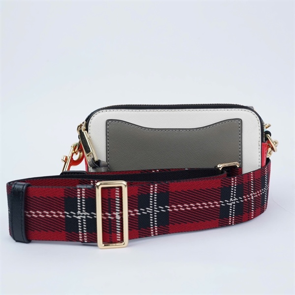 Túi Marc Jacobs trắng pha xanh đỏ sz18 KG+