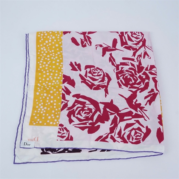 Khăn Dior họa tiết hoa pha chấm bi 65x67cm KG+