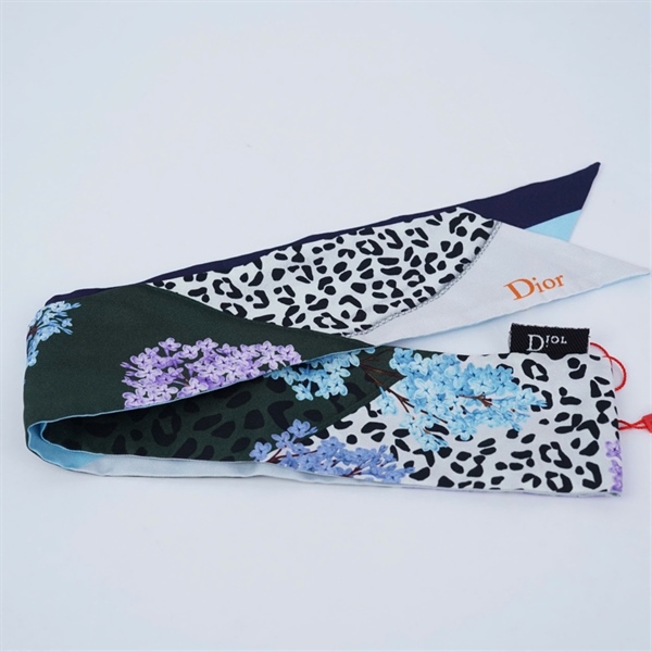 Khăn Dior xanh in họa tiết 6x98cm KG+