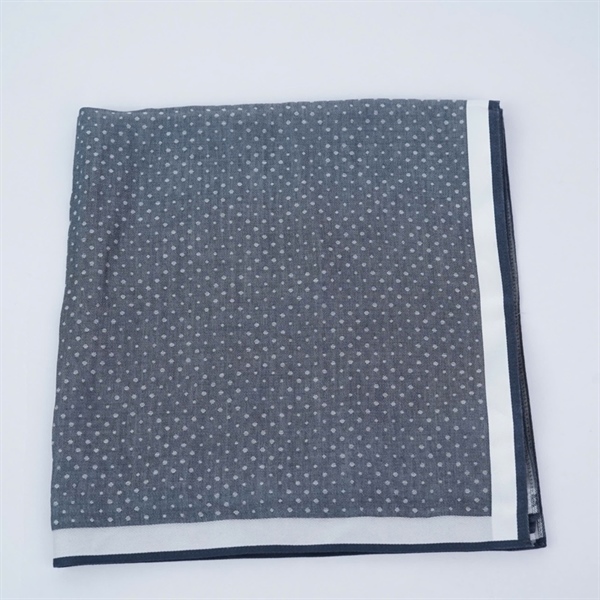 Khăn Celine xám chấm bi 48x49cm KG+