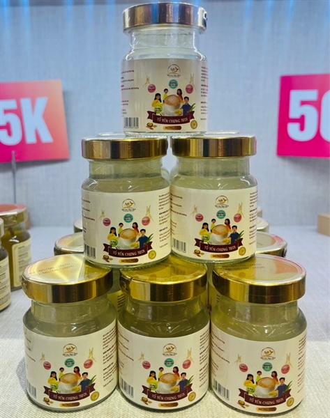 Tổ Yến Chưng Tươi Đường Phèn 0.6Gr ( Hũ )