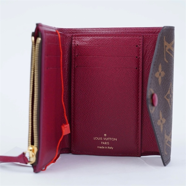 Ví LV gập 3 hoa nâu nút tím KG+