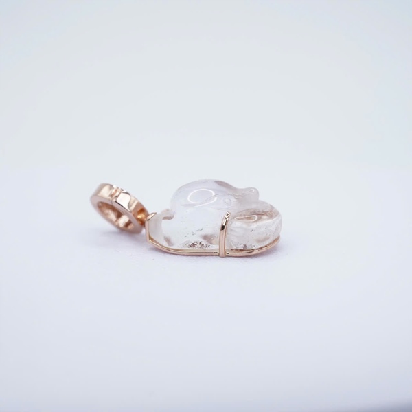 Charm vàng mặt đá hồ ly