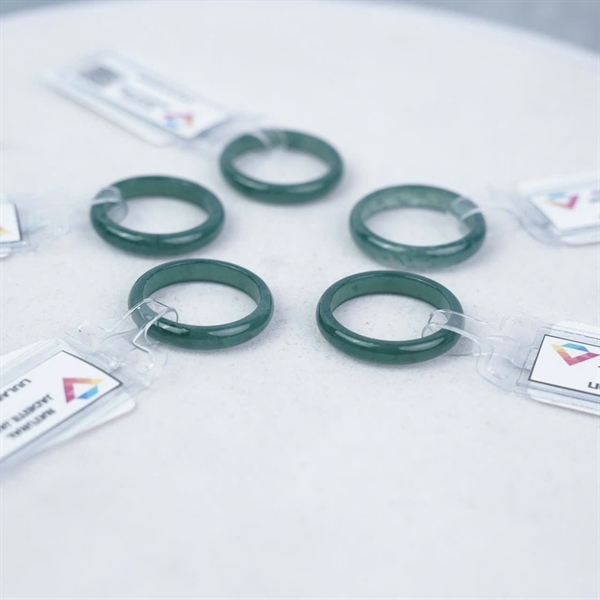 Nhẫn cẩm thạch xanh Gua+
