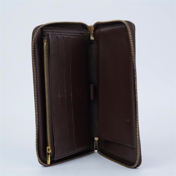 Ví LV zip ô vuông nâu (V11015) (LT) KG+