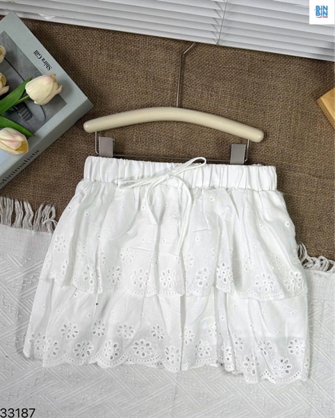 33187-Chân Váy Thô Hoa Trắng