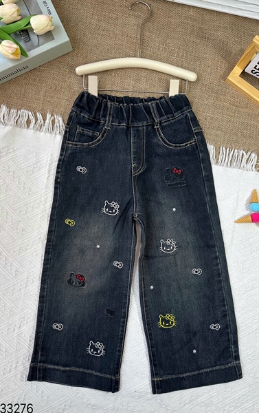 33276-Quần Jean suông thêu nhiều HelloKitty