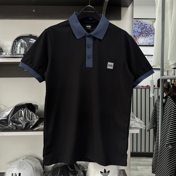 PL BOSS LG VUÔNG VẢI Ô LY - ĐEN