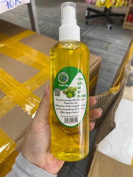 Tinh dầu sả chanh xịt thơm phòng