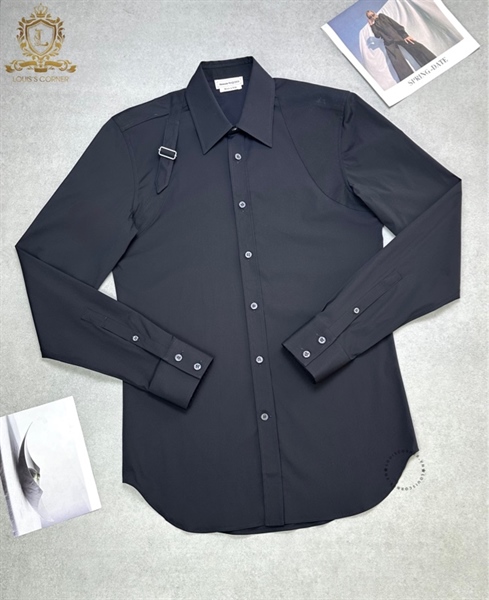 Sơ mi MCQ dài tay đen vạt vai