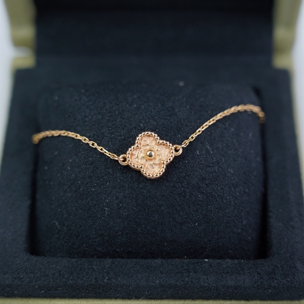 Vòng tay Van Cleef hoa vàng (JE526515) (HC) +