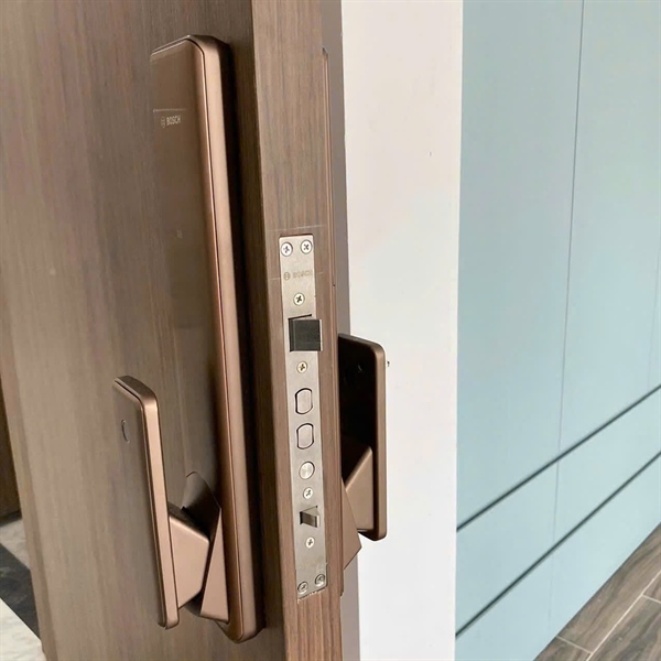 Khóa Cửa Vân Tay Thông Minh FU780 BOSCH Mở Khóa Vân Tay, Thẻ Từ, Chìa Cơ, Mật Khẩu, Cảm Ứng Cửa Gỗ, Nhôm