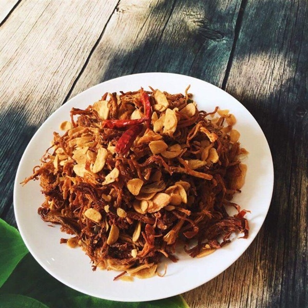 Gà sấy ăn liền